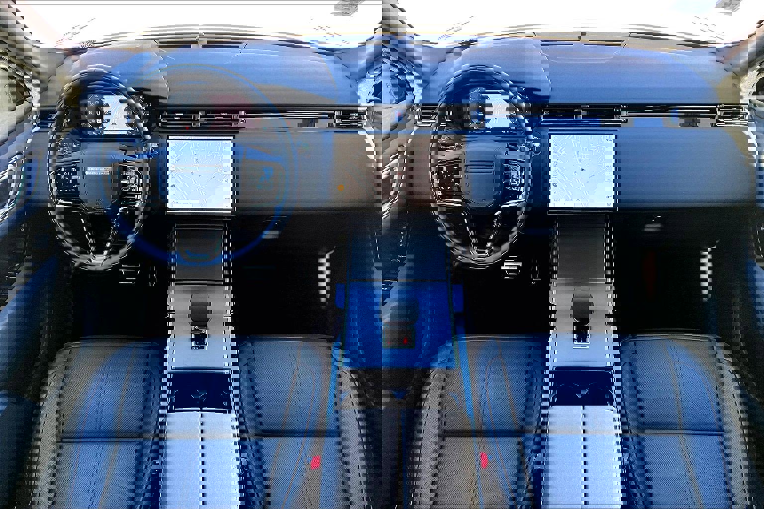 Used 2025 Land Rover Range Rover Velar Dynamic SE image 16