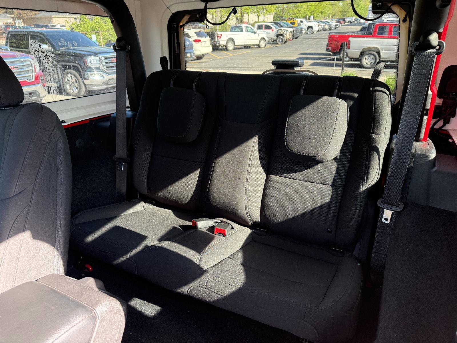 Used 2023 Jeep Wrangler Sport AWD/4WD image 10