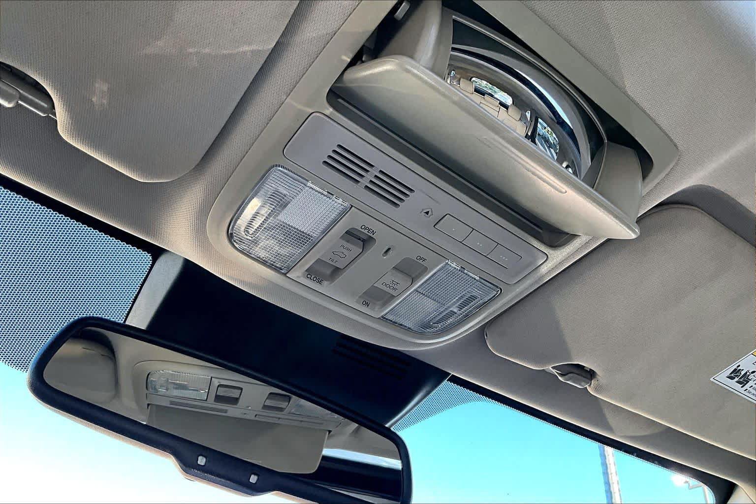 Used 2017 Honda CR-V Touring image 35