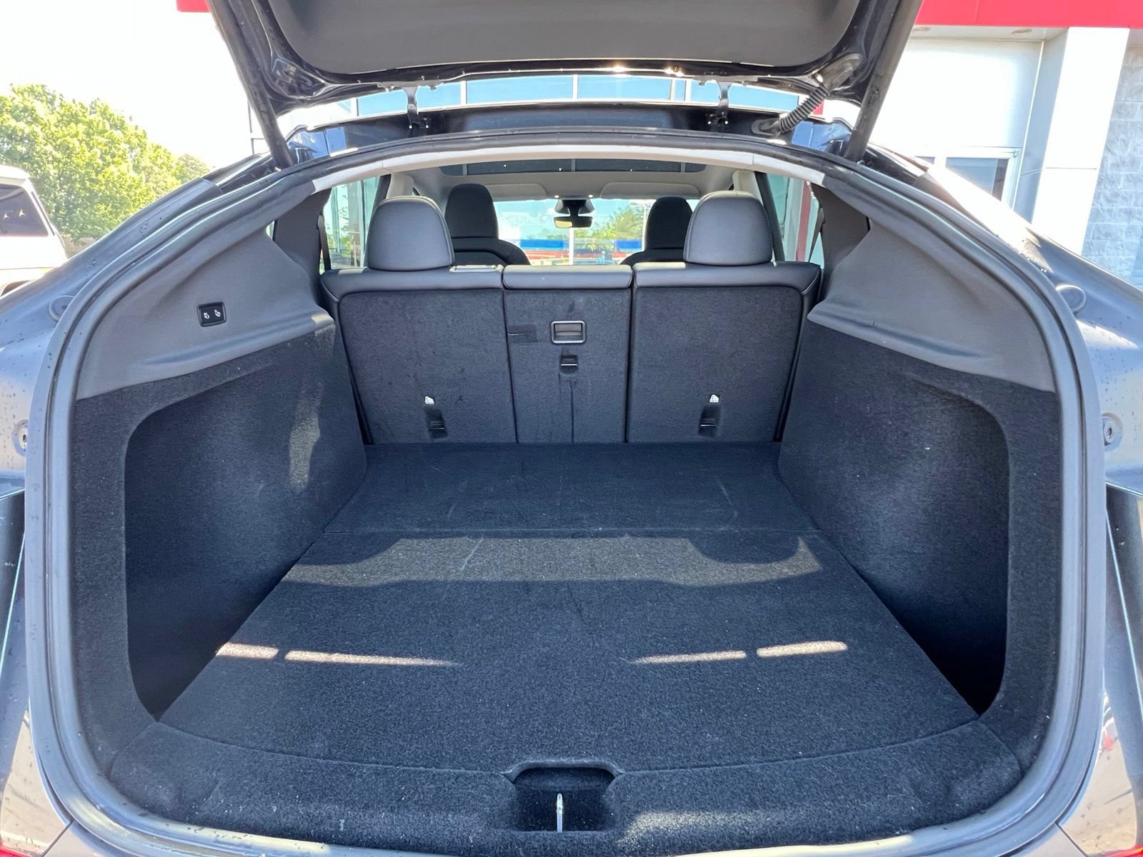 Used 2026 Tesla Model Y AWD image 29