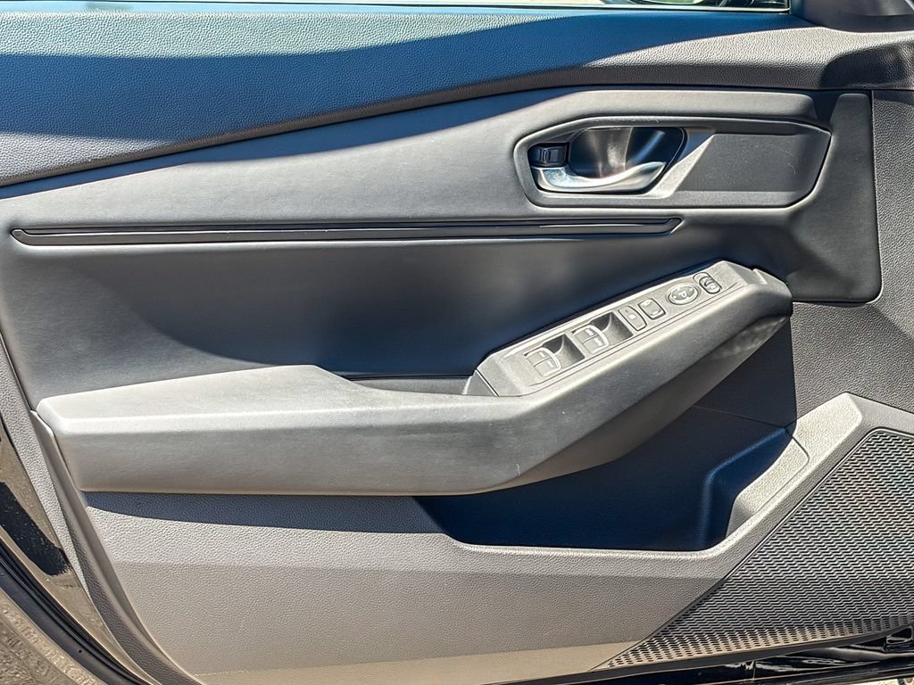 Used 2023 Honda Accord EX image 39