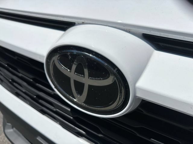 Certified 2025 Toyota RAV4 XLE AWD/4WD image 9