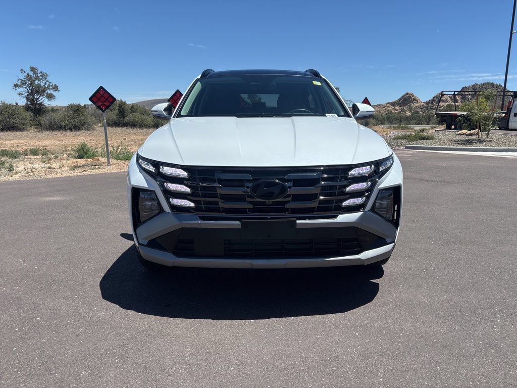 Certified 2025 Hyundai Tucson Limited AWD/4WD image 10