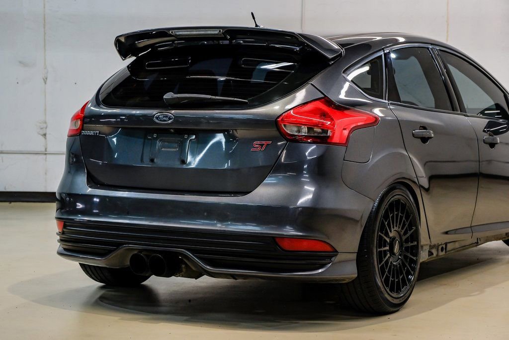 Used 2015 Ford Focus ST image 11