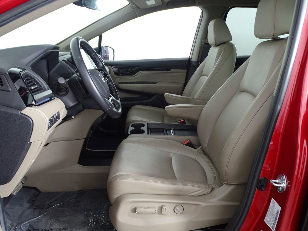 Used 2024 Honda Odyssey Touring image 13