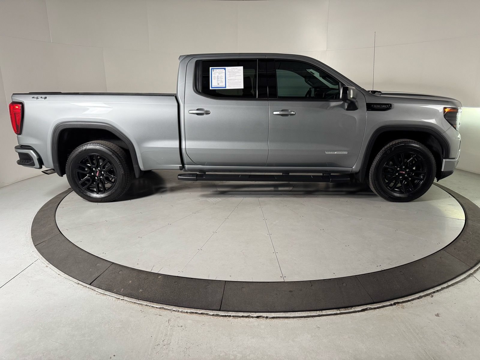 Used 2026 GMC Sierra 1500 Elevation w/ Elevation Premium Package AWD/4WD image 6