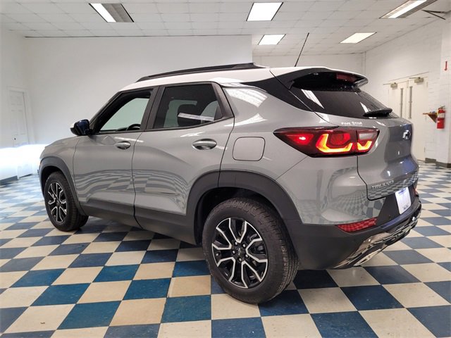 Used 2025 Chevrolet TrailBlazer ACTIV w/ Convenience Package image 5