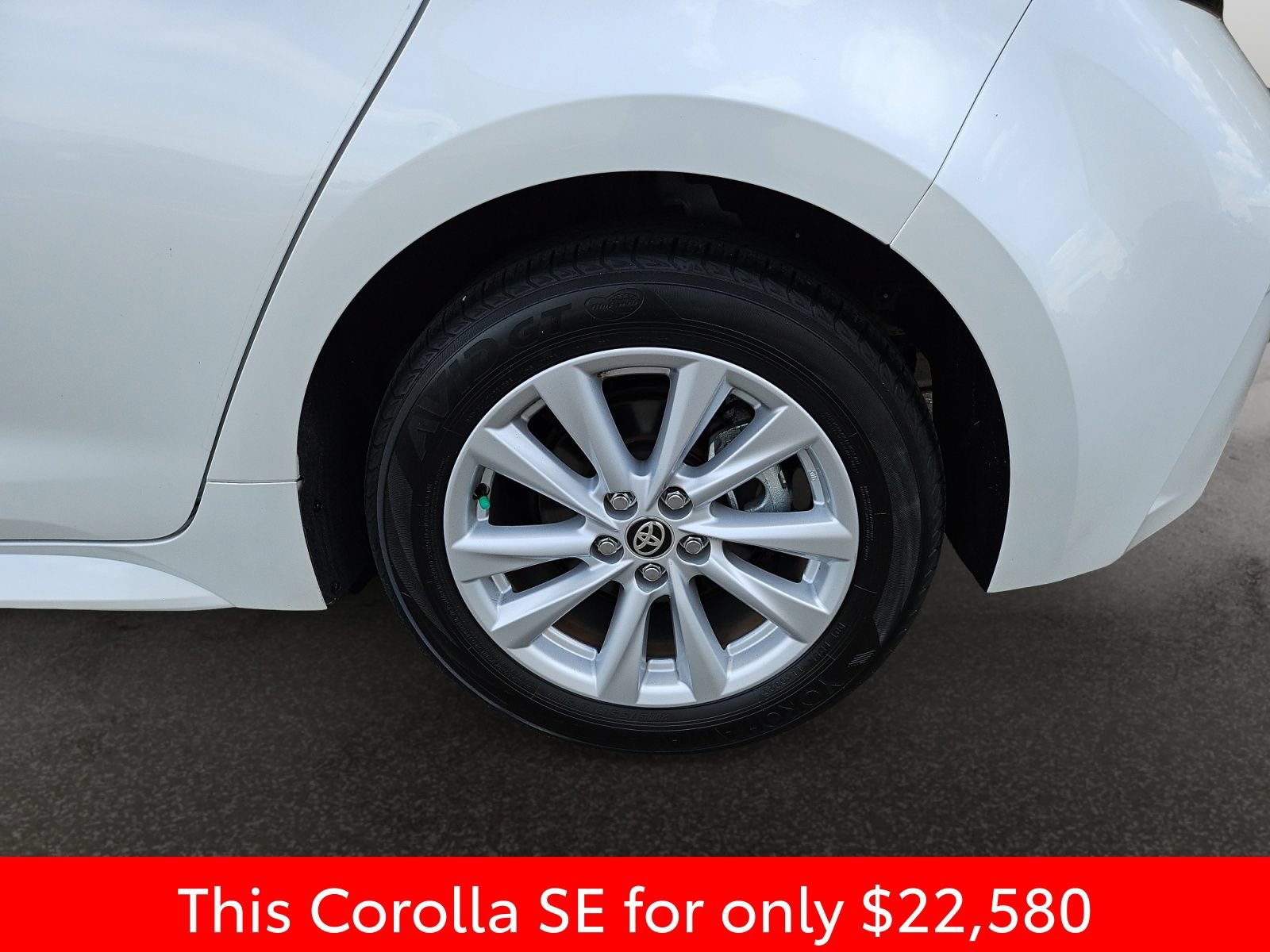 Used 2023 Toyota Corolla SE FWD image 46