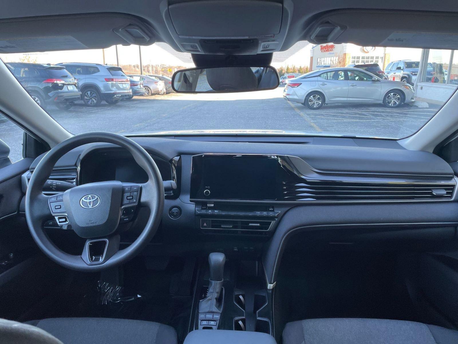 Used 2025 Toyota Camry LE image 32