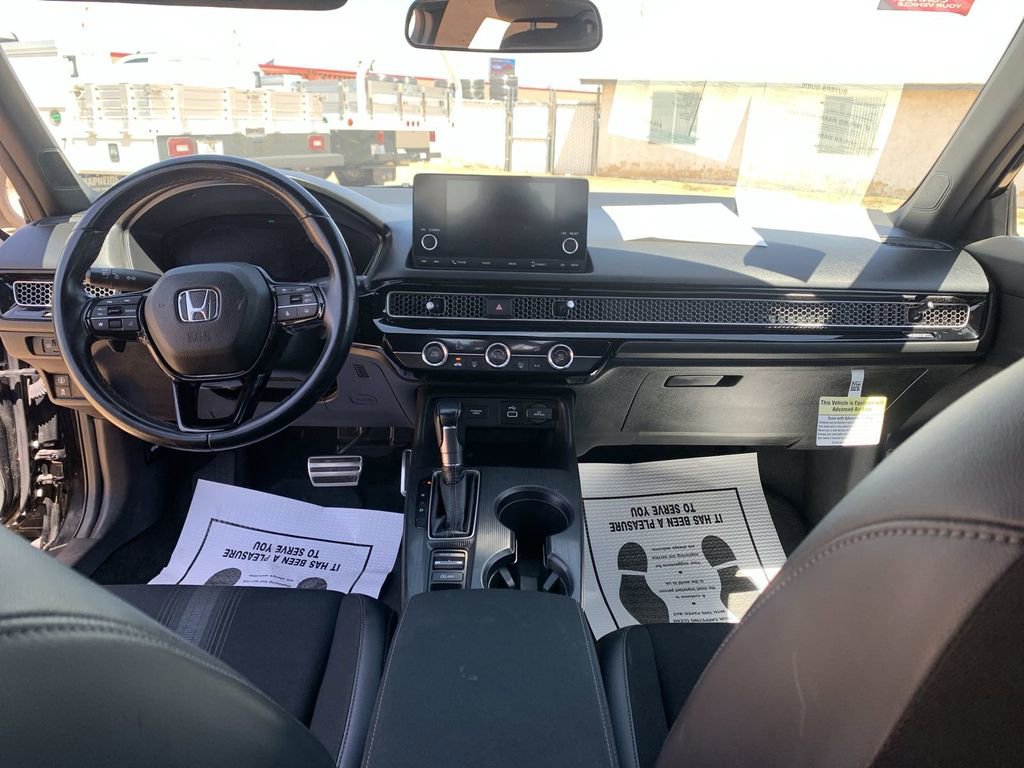 Used 2023 Honda Civic Sport image 18