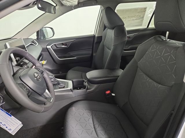 New 2025 Toyota RAV4 XLE image 15