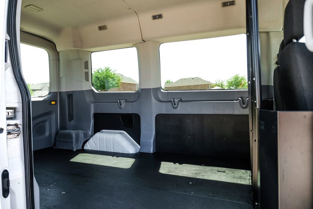 Used 2015 Ford Transit 150 XLT image 37