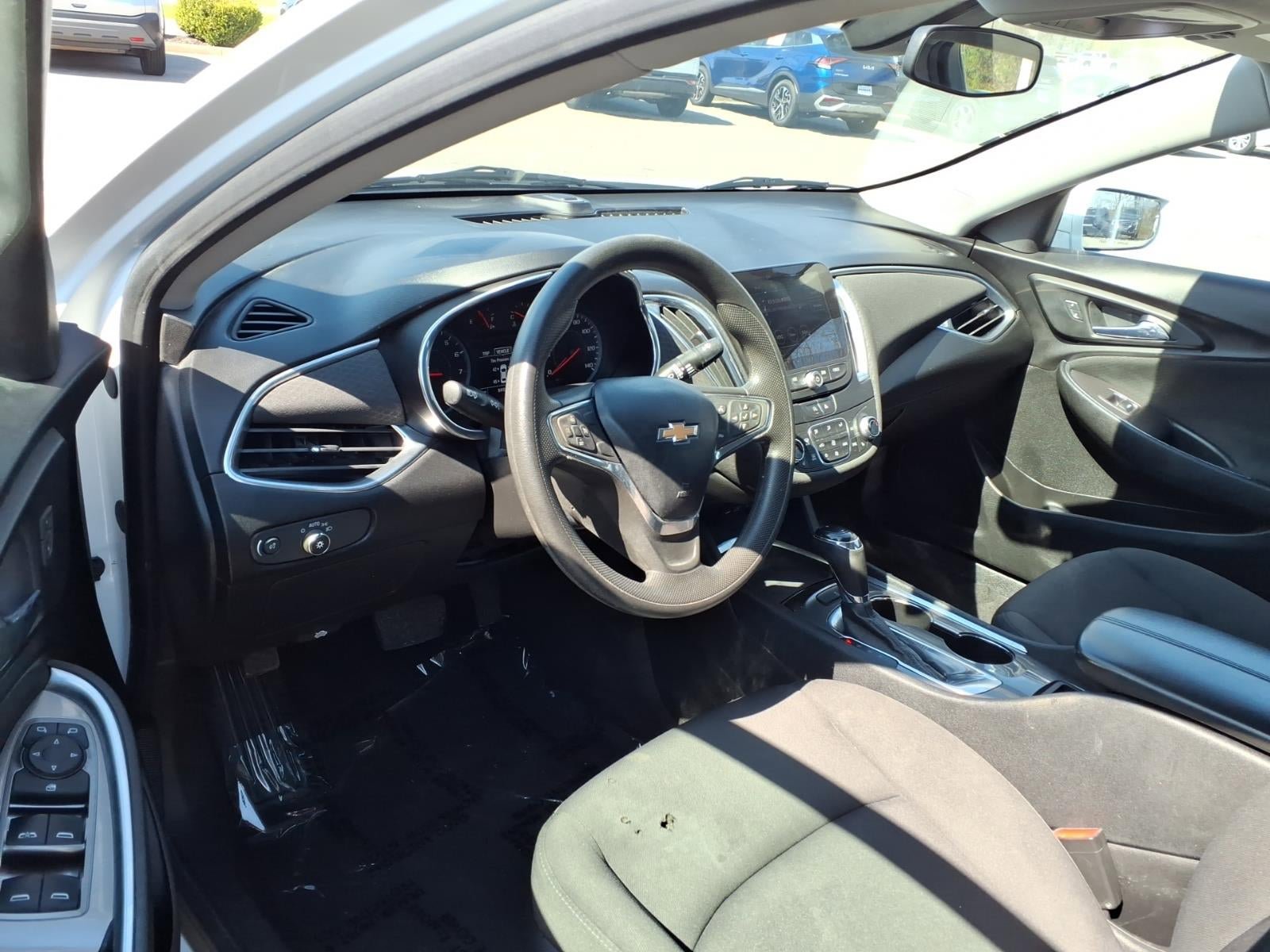 Used 2020 Chevrolet Malibu LT FWD image 6