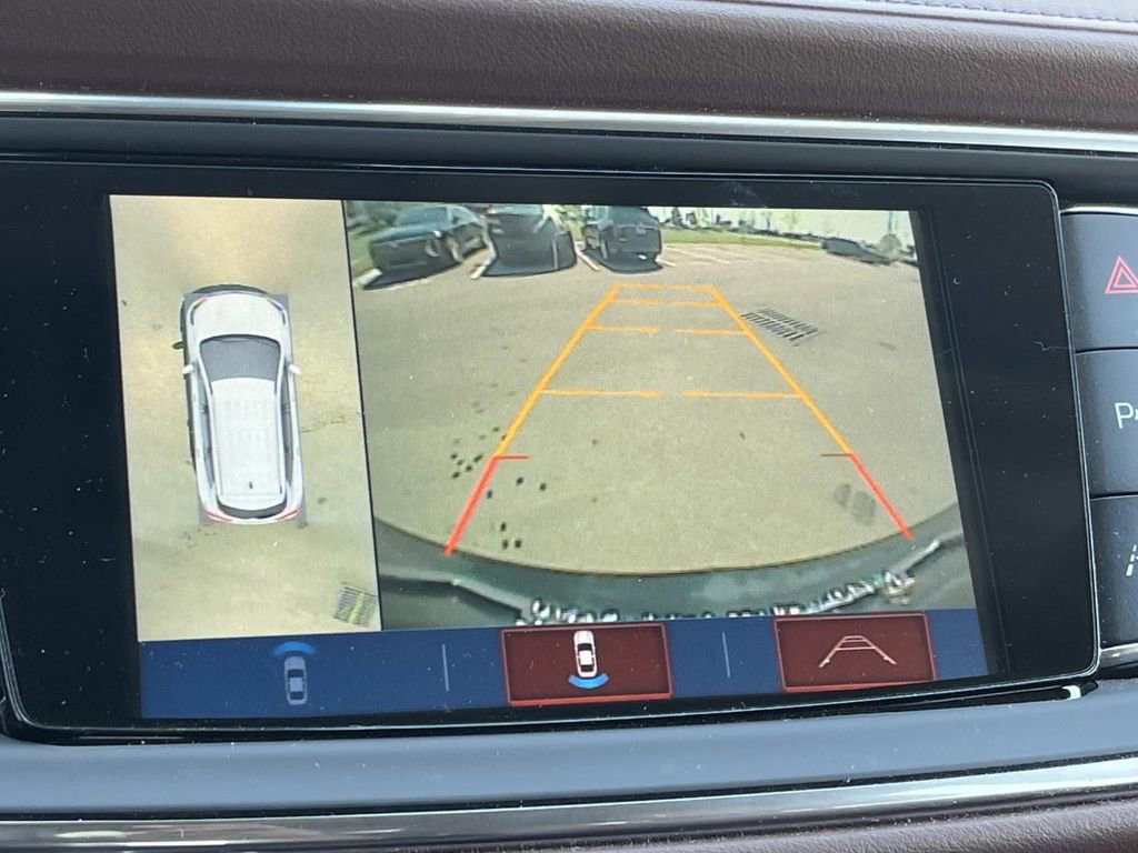 Used 2019 Buick Enclave Avenir w/ Avenir Technology Package image 37