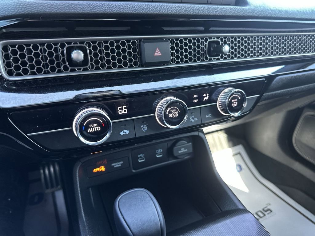 Used 2025 Honda Civic Sport image 18