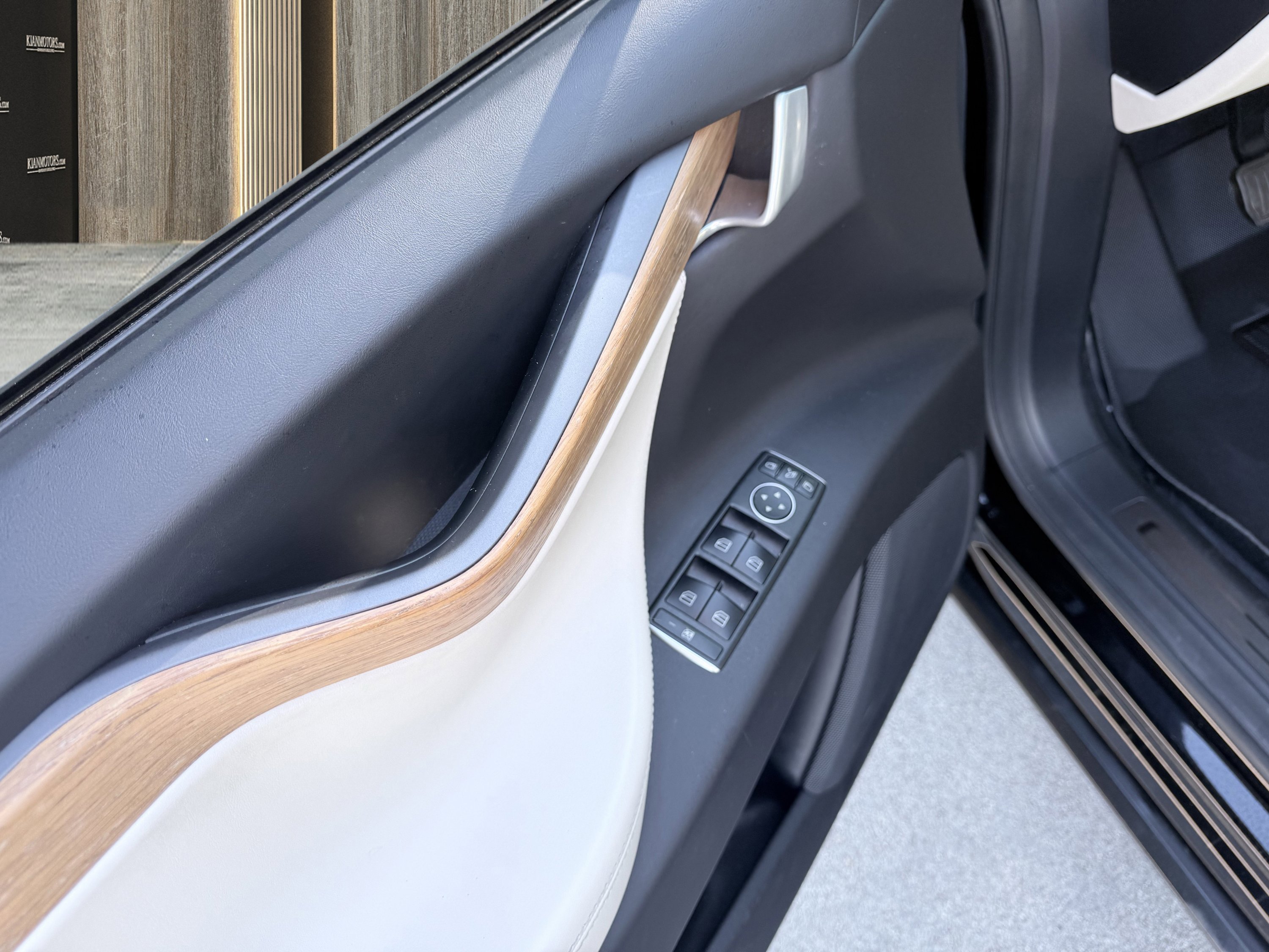 Used 2019 Tesla Model X 75D image 84