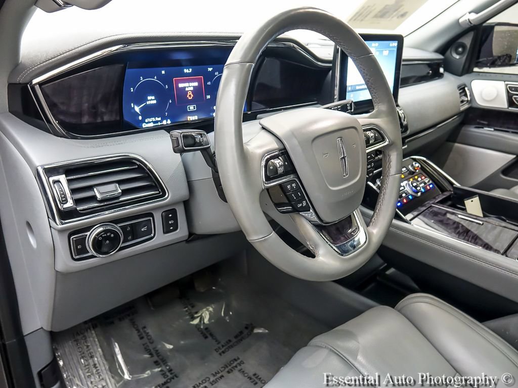 Used 2021 Lincoln Navigator L Reserve w/ Luxury Package AWD/4WD image 12