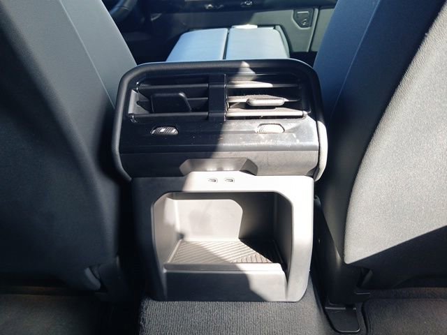 Used 2024 BMW 530i w/ M Sport Package image 12