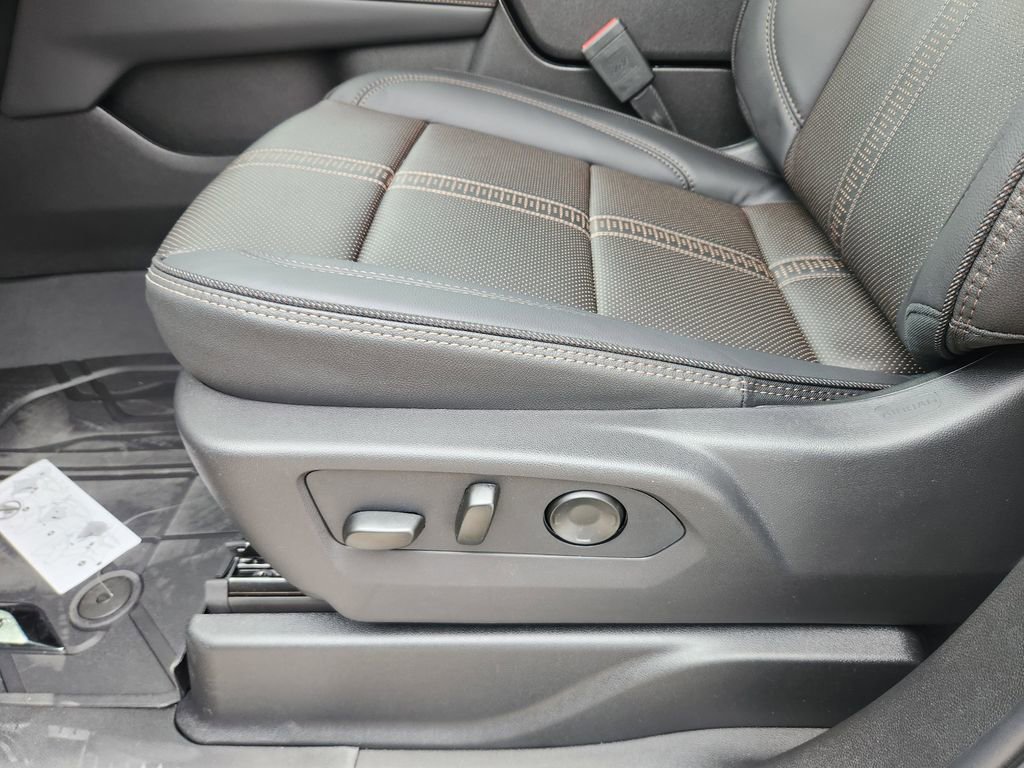 New 2026 Chevrolet Tahoe High Country w/ Sun And Tow Package image 18