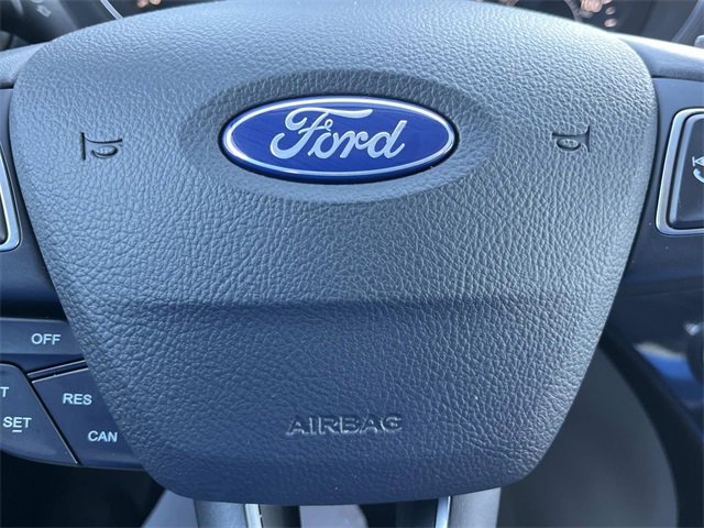 Used 2017 Ford Escape Titanium image 34