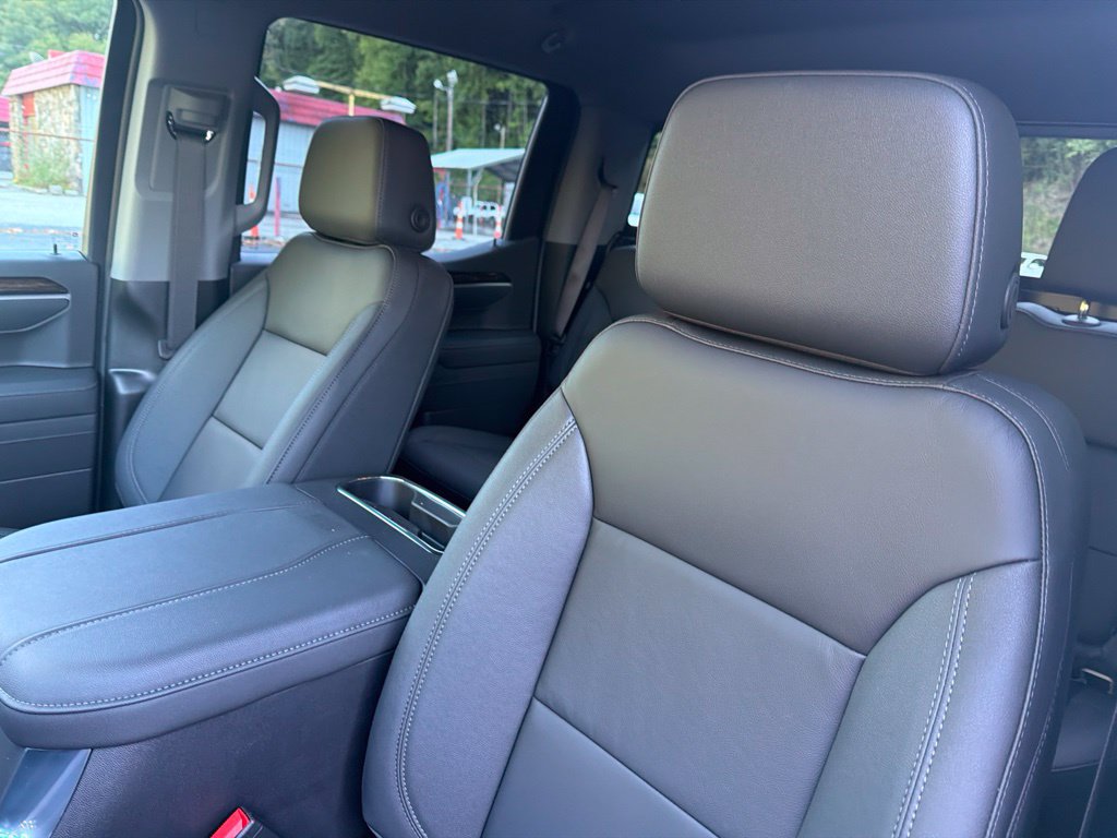 New 2026 GMC Sierra 1500 Elevation w/ Elevation Premium Package AWD/4WD image 10