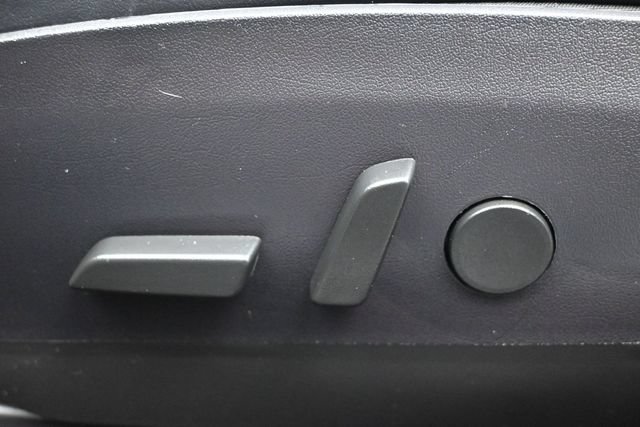 Used 2020 Tesla Model 3 Standard Range RWD image 8