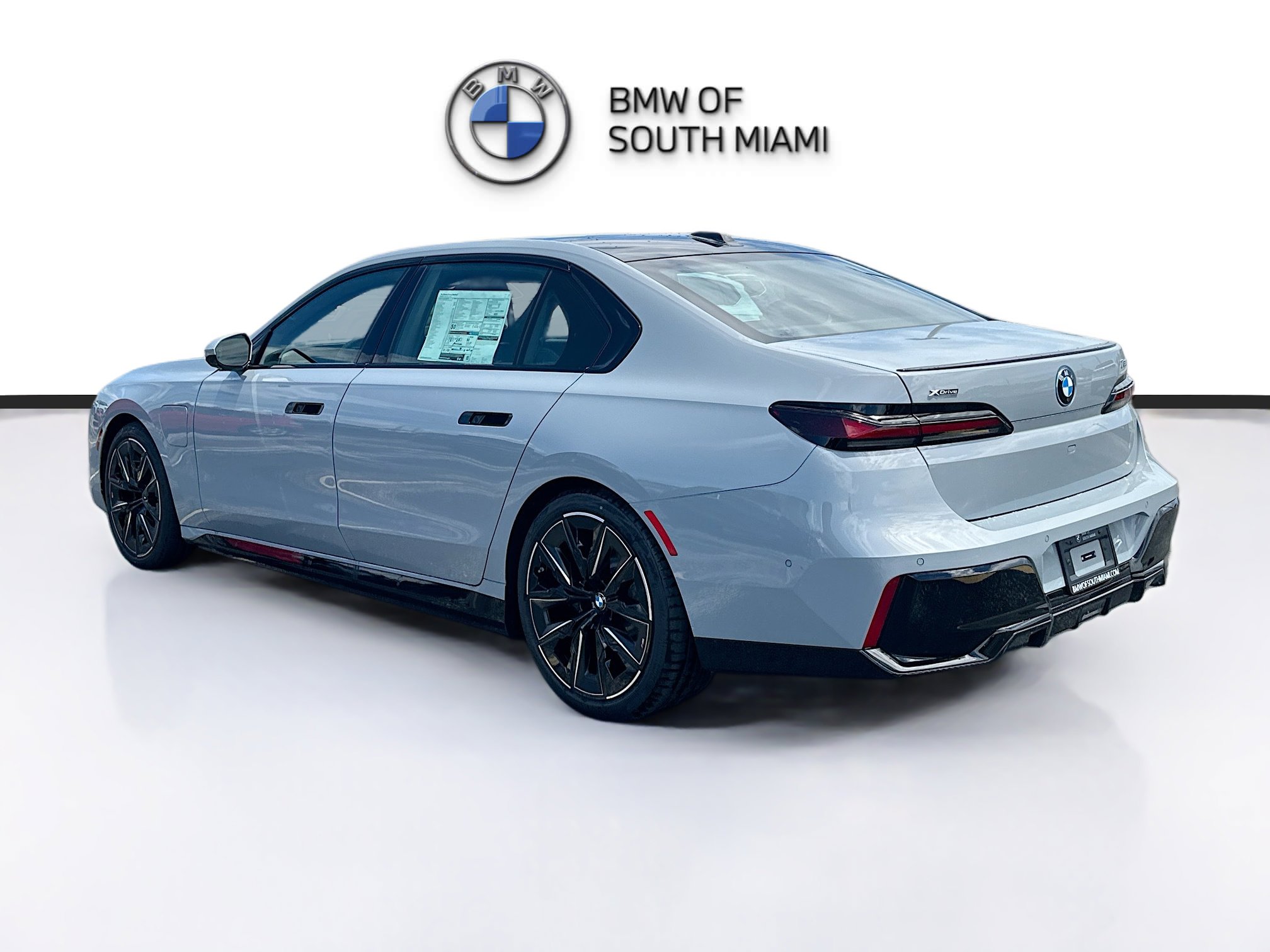 New 2026 BMW 750e xDrive w/ Executive Package image 4