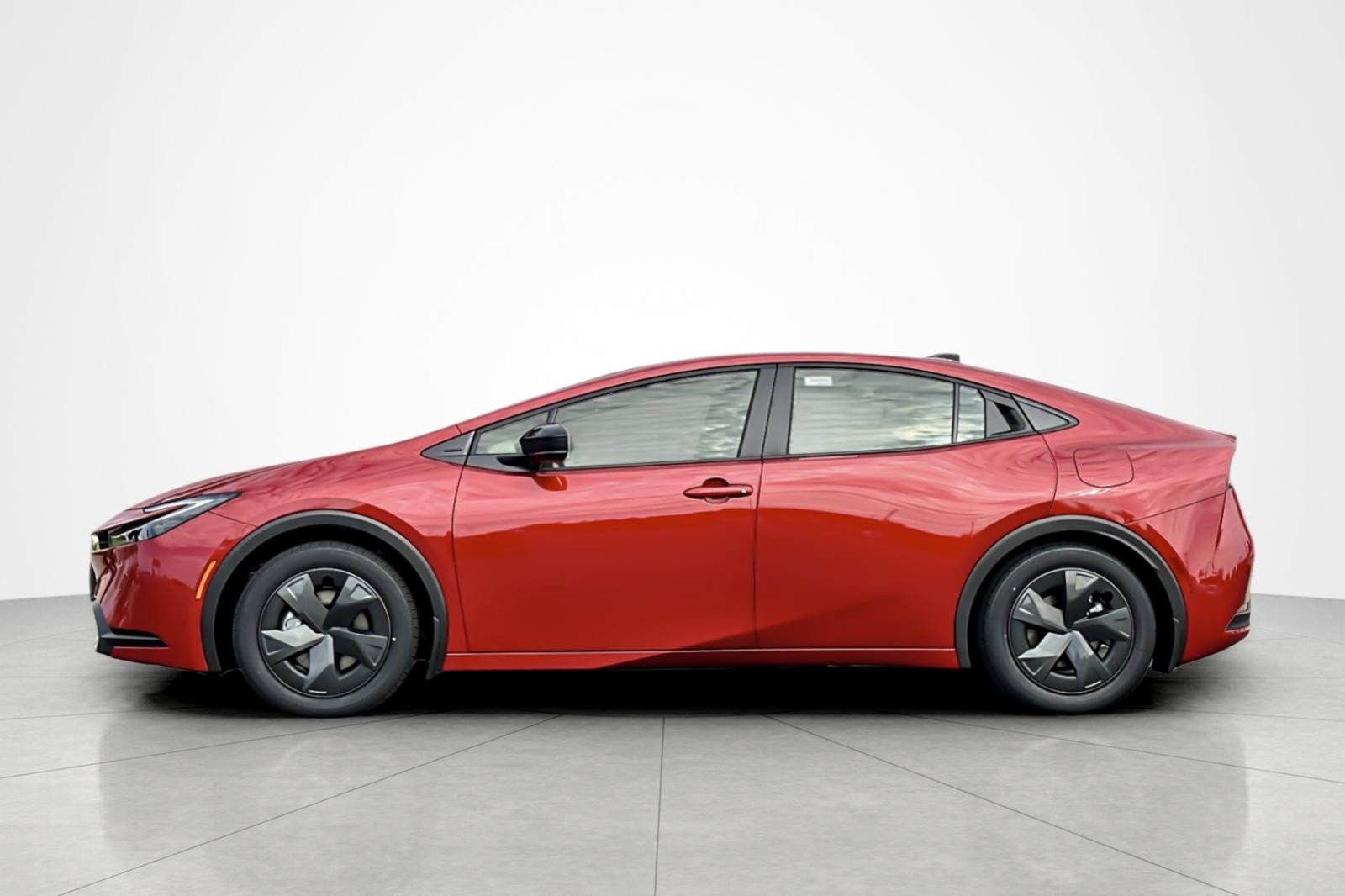 New 2026 Toyota Prius Plug-In Hybrid image 2