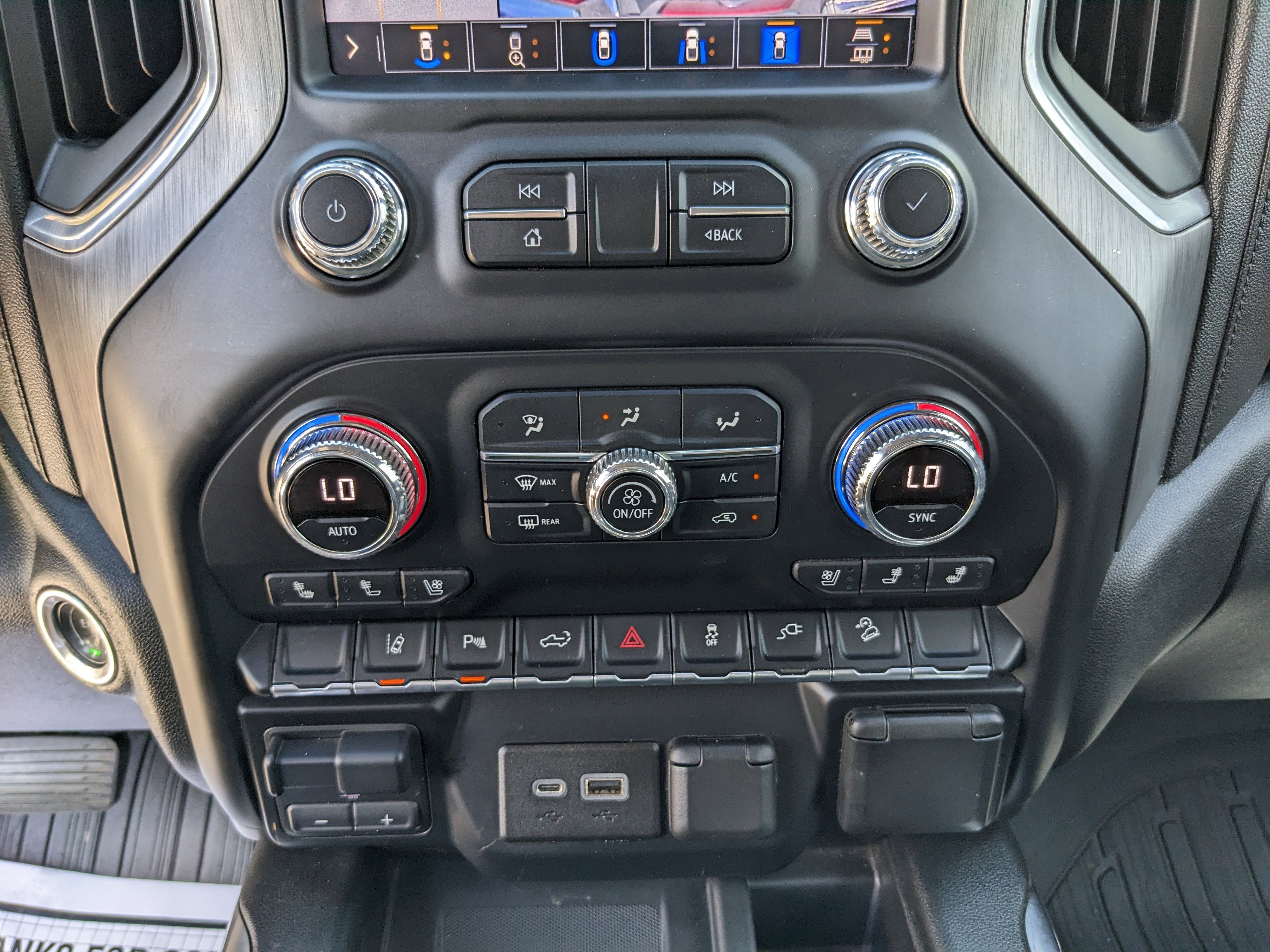 Used 2020 GMC Sierra 2500 Denali w/ Technology Package image 28