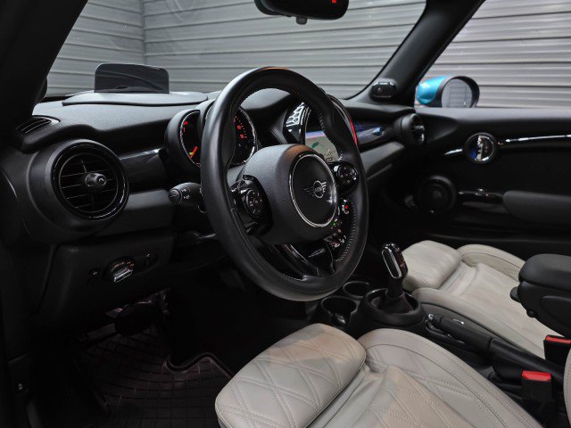 Used 2020 MINI Cooper S FWD image 12