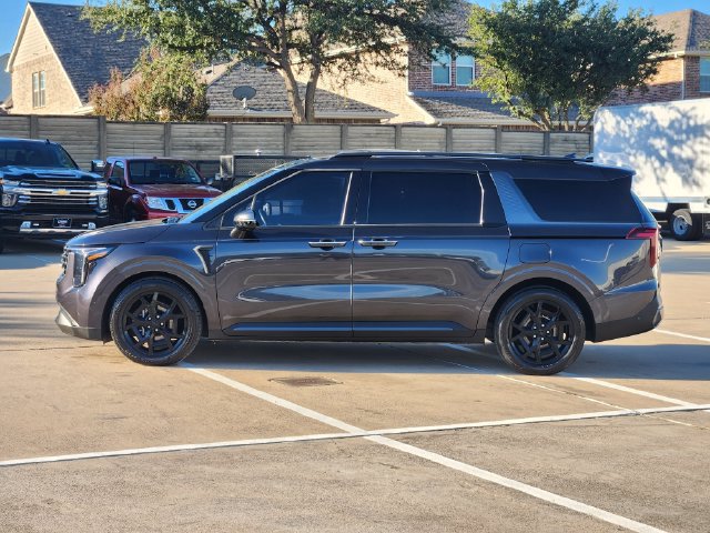 Used 2025 Kia Carnival SX Prestige FWD image 12