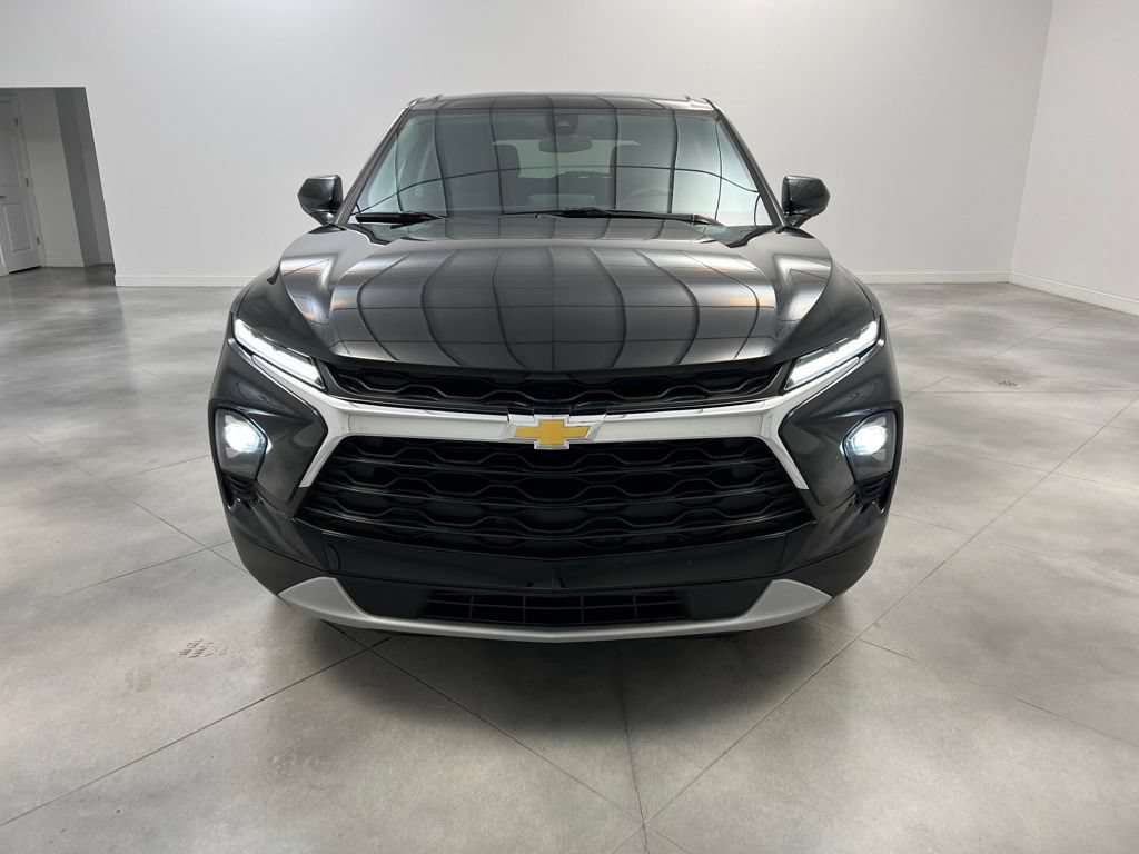 Used 2025 Chevrolet Blazer LT FWD video 3