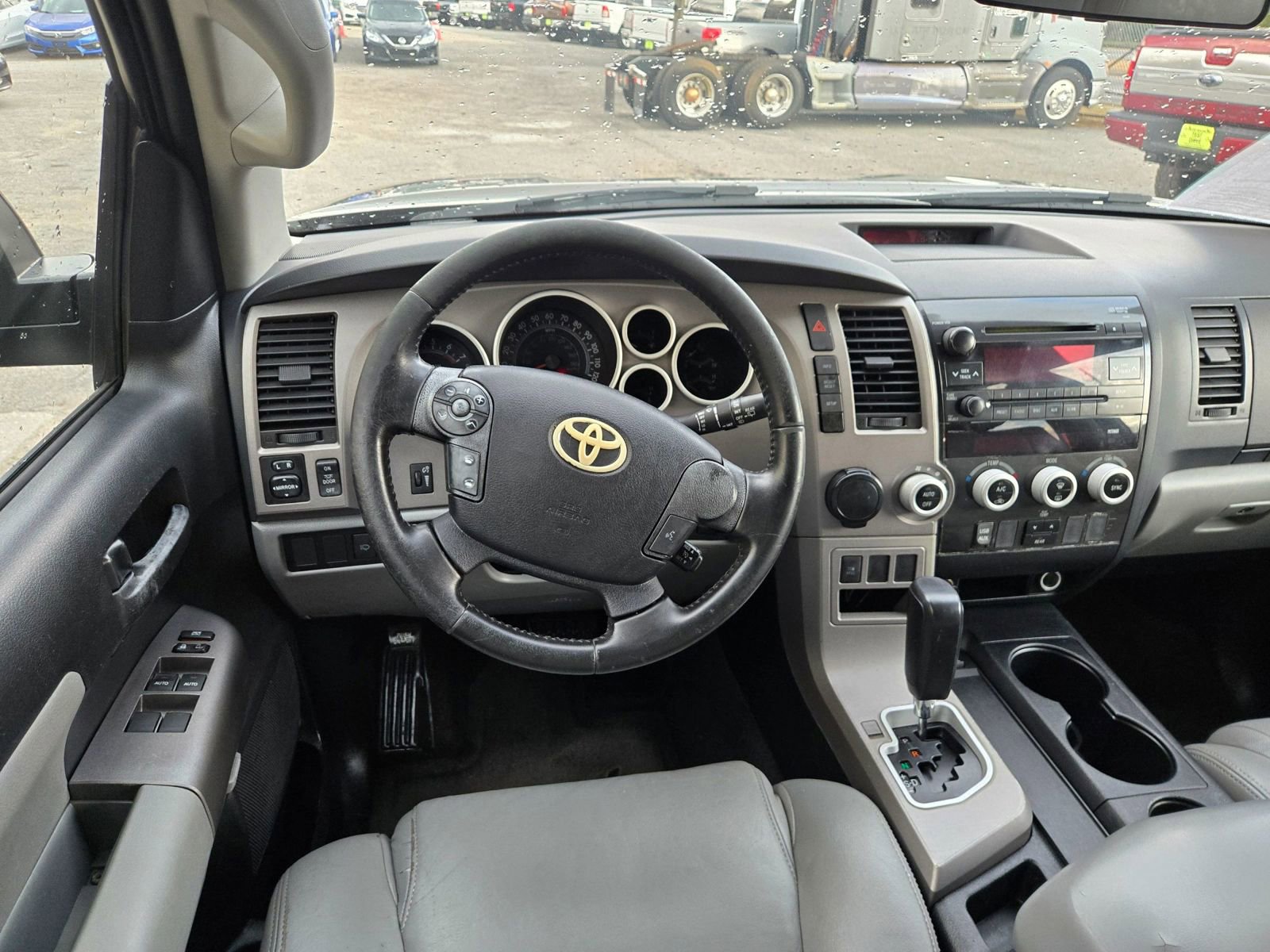 Used 2013 Toyota Sequoia SR5 image 5