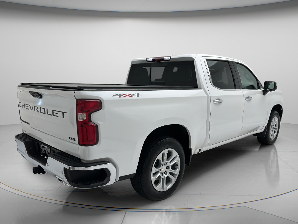 Used 2023 Chevrolet Silverado 1500 LTZ w/ Technology Package AWD/4WD image 5