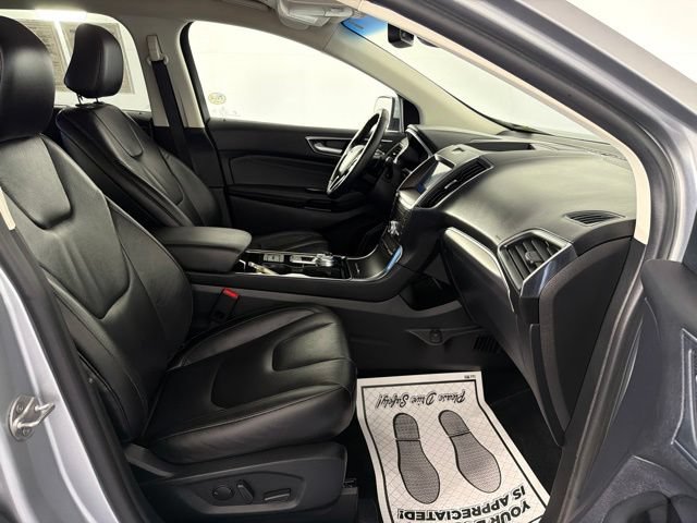 Used 2020 Ford Edge Titanium w/ Class II Trailer Tow Package AWD/4WD image 41
