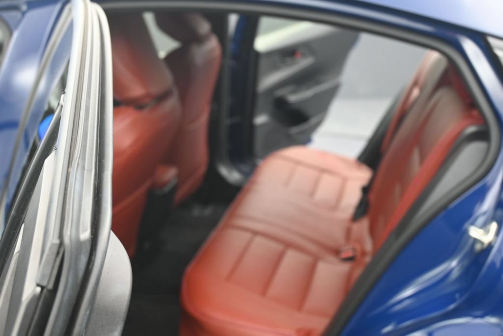 Used 2026 Toyota Prius Plug-In Hybrid FWD image 13
