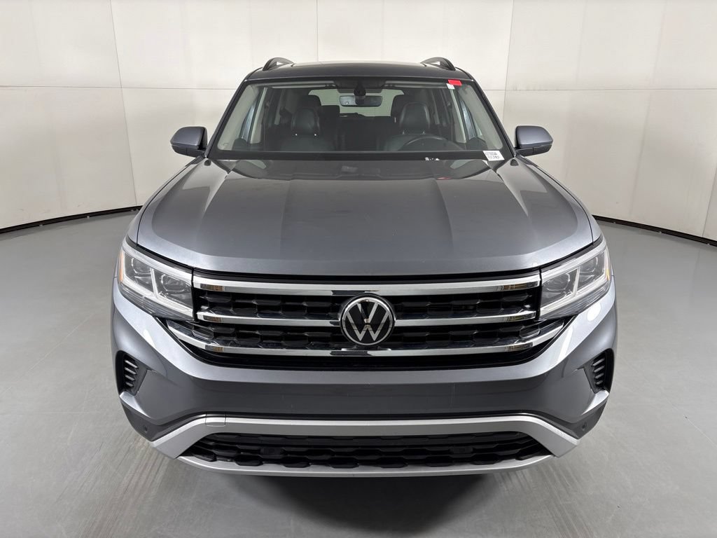 Used 2023 Volkswagen Atlas SE w/ Panoramic Sunroof Package FWD image 3