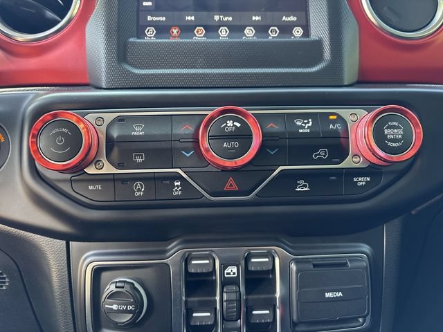 Used 2021 Jeep Gladiator Rubicon w/ Trailer Tow Package AWD/4WD image 19