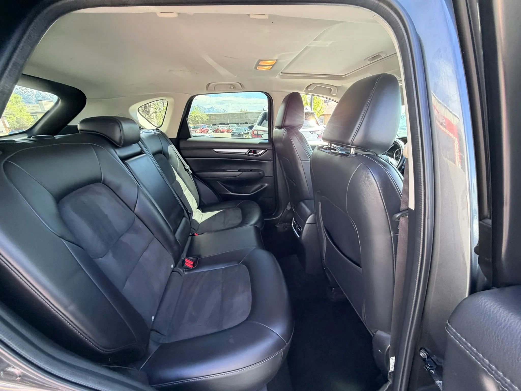 Used 2018 MAZDA CX-5 Touring w/ Preferred Equipment Package AWD/4WD image 26