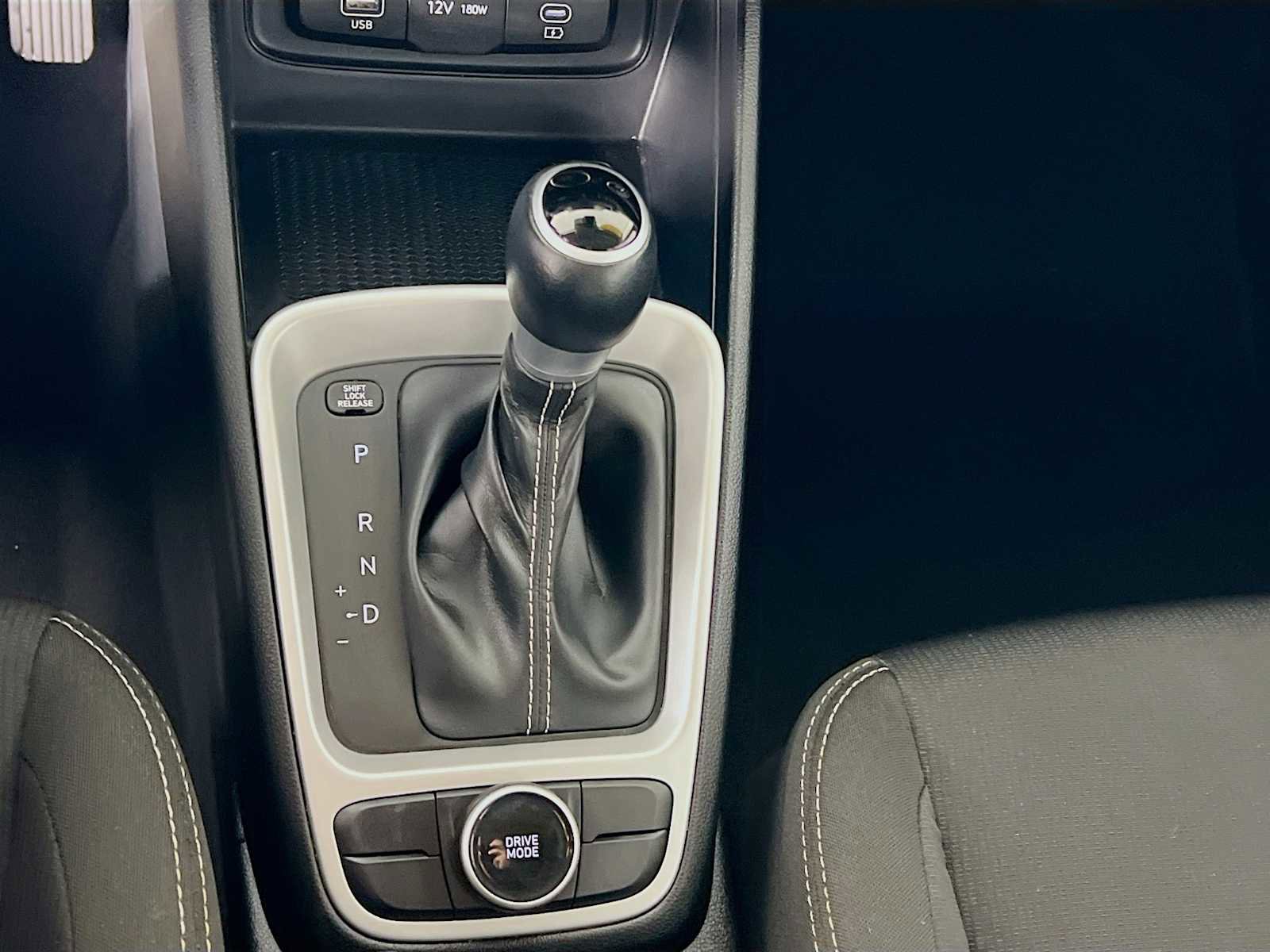 Certified 2023 Hyundai Venue SEL image 16