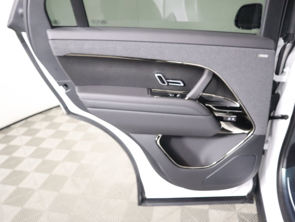 New 2025 Land Rover Range Rover Sport Dynamic SE image 28