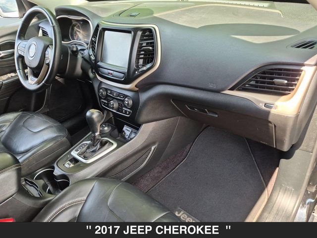 Used 2017 Jeep Cherokee Limited AWD/4WD image 31