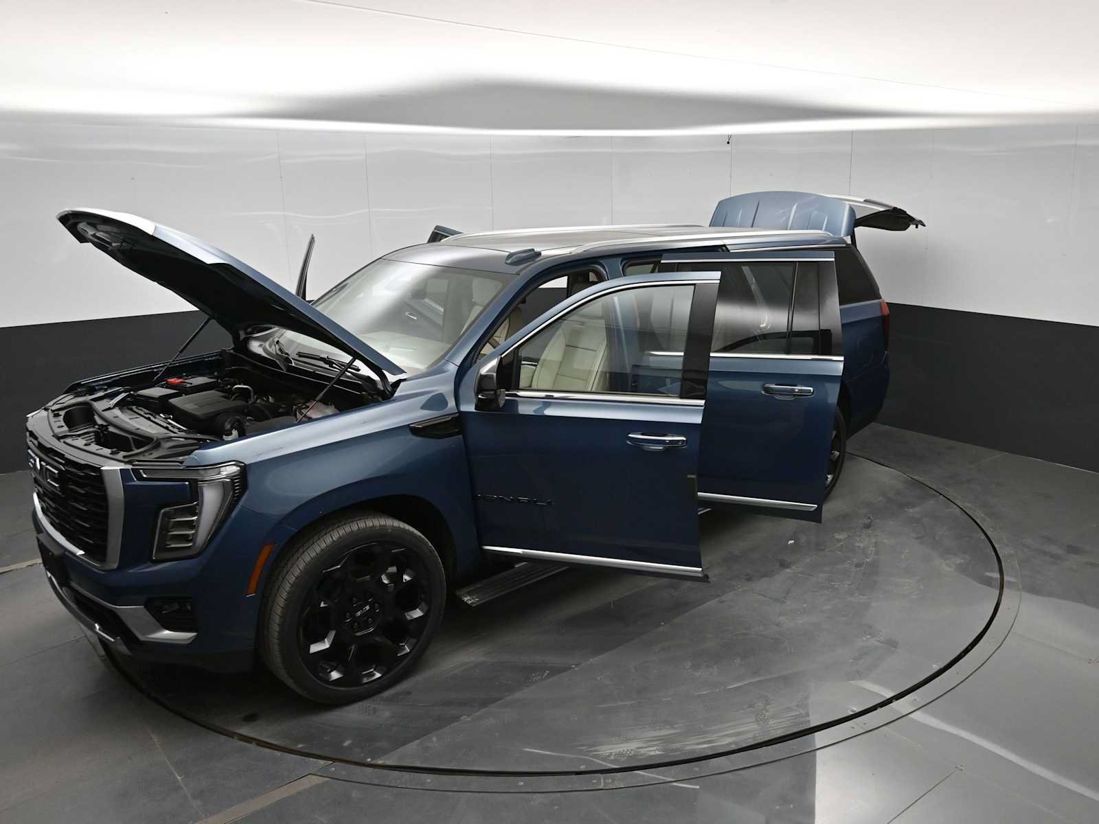 New 2026 GMC Yukon XL Denali w/ Denali Reserve Package AWD/4WD image 38