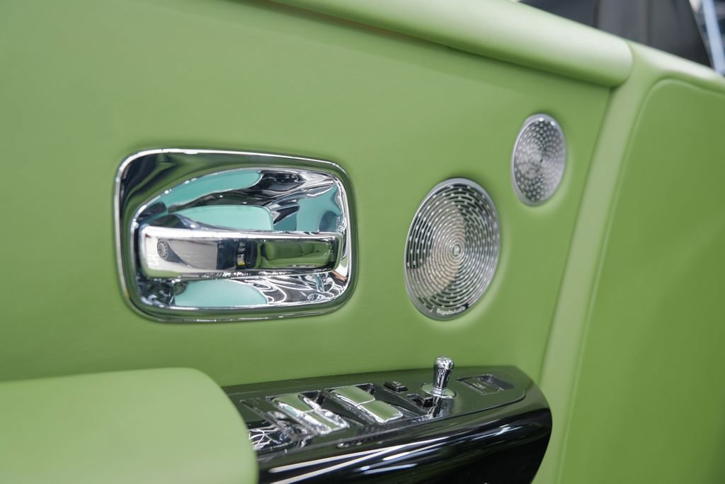 Used 2023 Rolls-Royce Phantom Sedan w/ The Phantom Package image 75