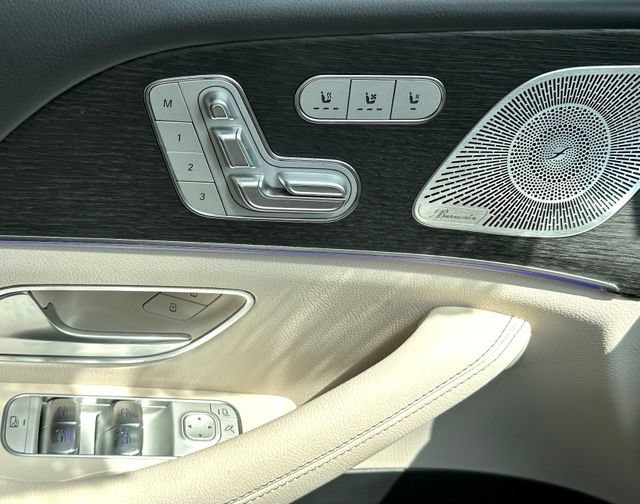 Used 2025 Mercedes-Benz GLS 450 4MATIC w/ AMG Line Exterior image 32