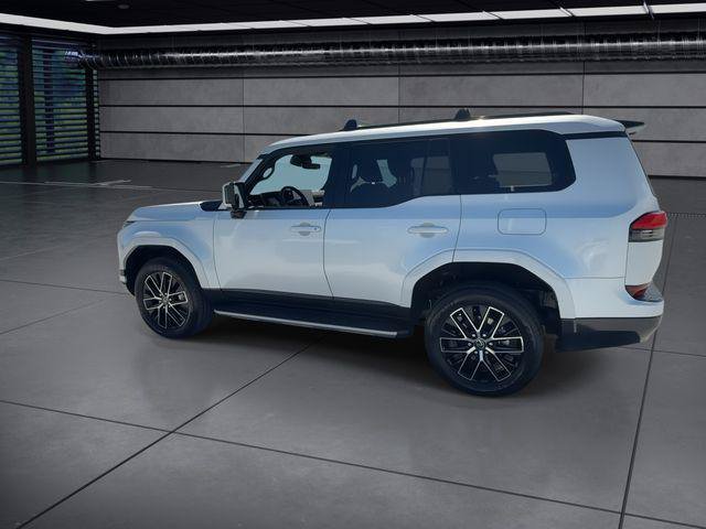 Certified 2024 Lexus GX 550 w/ Accessory Package (Z1) AWD/4WD image 5