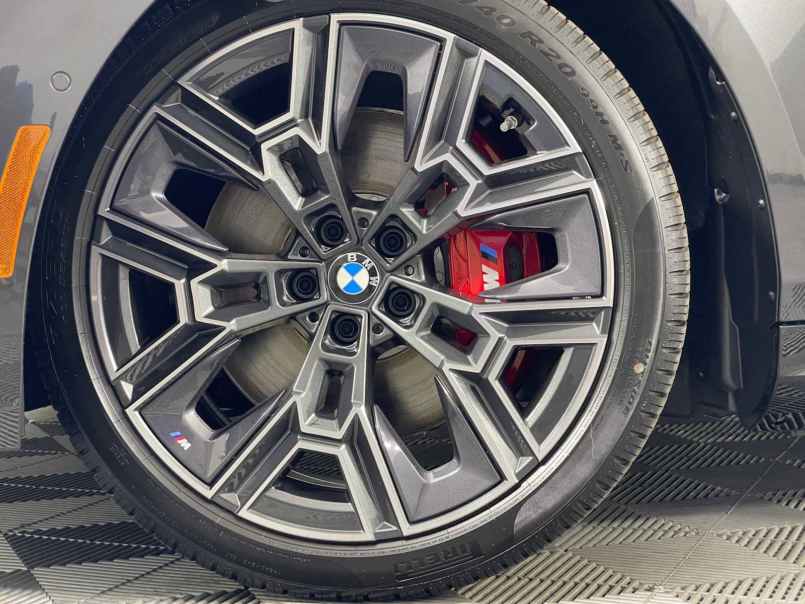 New 2025 BMW i5 M60 w/ Premium Package image 3