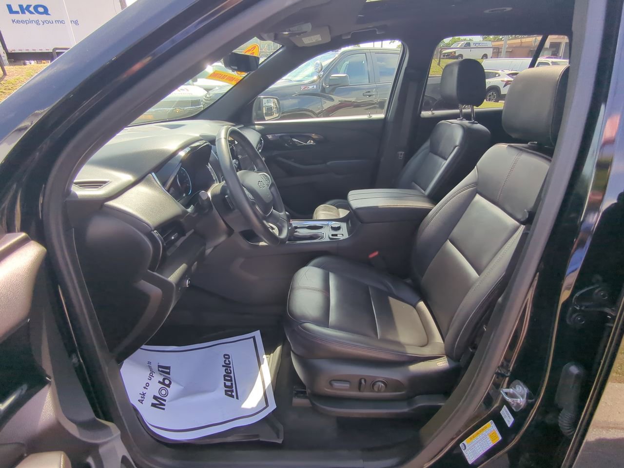 Used 2023 Chevrolet Traverse RS w/ LPO, Floor Liner Package AWD/4WD image 20