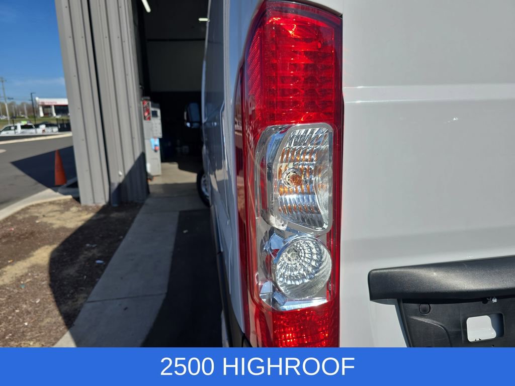 Used 2022 RAM ProMaster 2500 w/ Premium Convenience Group image 34