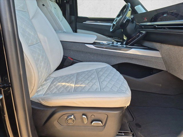 Used 2025 Cadillac Escalade V AWD/4WD image 26